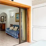 Апартаменти Parque Royale 1 With An Amazing Ocean View Адехе